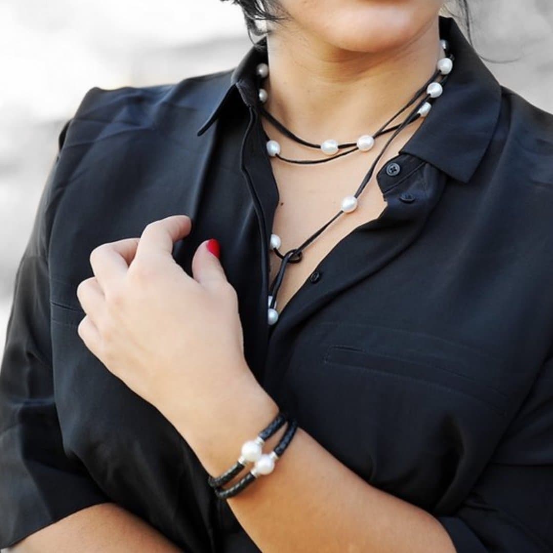 Rafaela Choker * Aqua Chalcedony * Black Leather * BJN074 | Leather choker  necklace, Leather jewelry making, Black leather choker